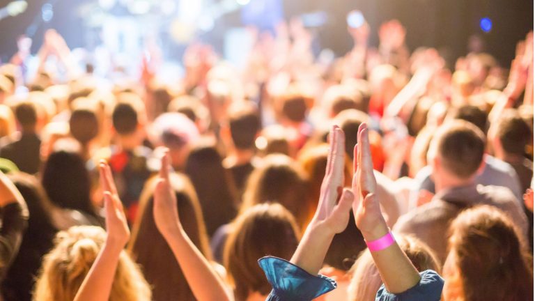 Fanquer: Turning Passive Audiences into Active Fanquer: Turning Passive Audiences into Active